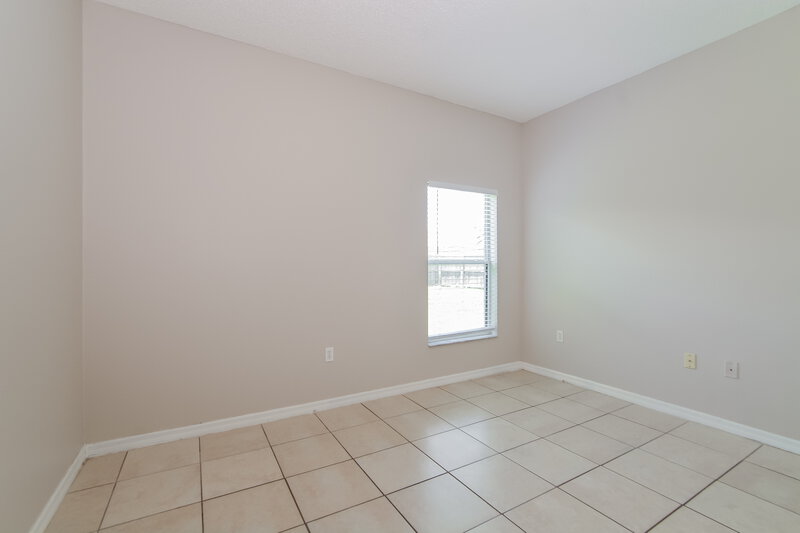 2,110/Mo, 562 Bristol Cir Kissimmee, FL 34758 Bedroom View 3