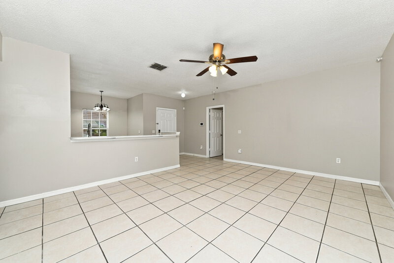 1,805/Mo, 1005 Dudley Dr Kissimmee, FL 34758 Living Room View 3