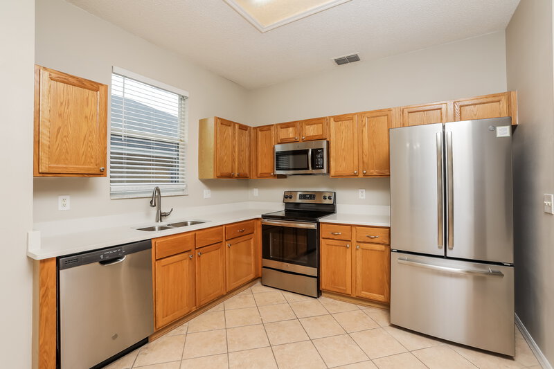 2,265/Mo, 2012 Swift Rd Oviedo, FL 32766 Kitchen View