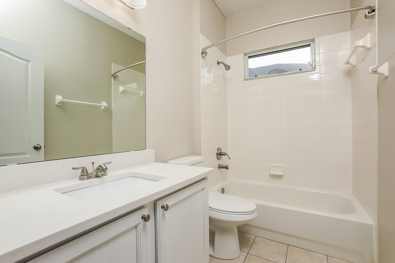 2,265/Mo, 2012 Swift Rd Oviedo, FL 32766 Bathroom View
