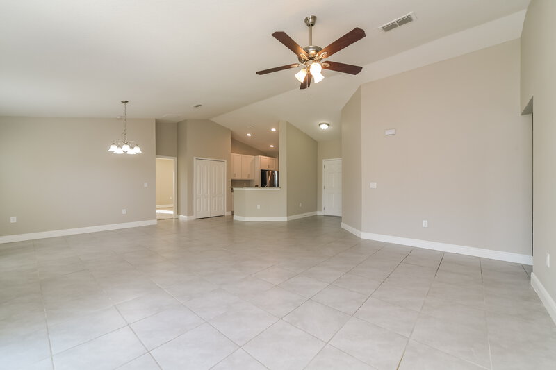 2,110/Mo, 8 Bradford Court Kissimmee, FL 34758 Living Room View 2