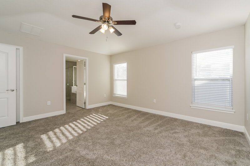 2,110/Mo, 8 Bradford Court Kissimmee, FL 34758 Main Bedroom View