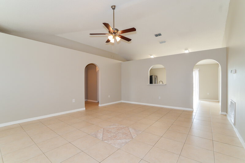 1,675/Mo, 64 Bolton Ct Kissimmee, FL 34758 Living Room View