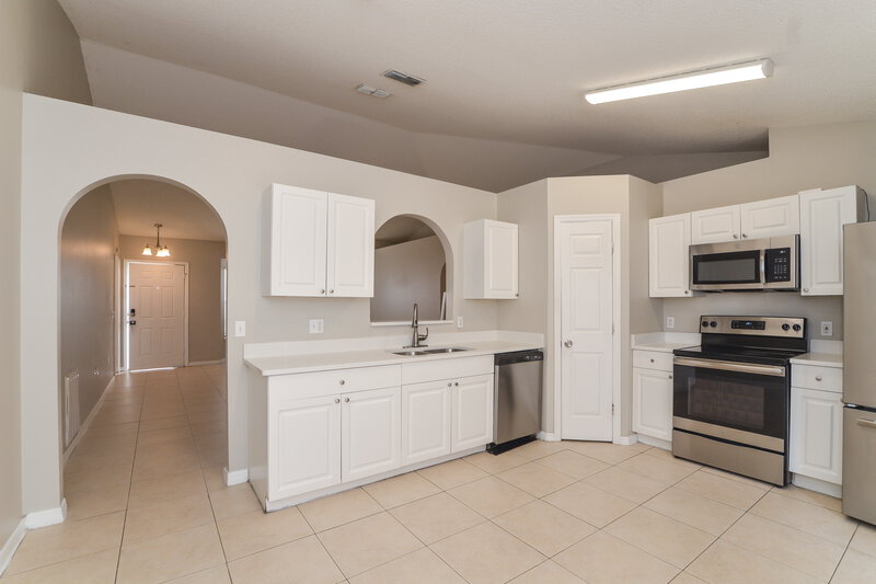 1,675/Mo, 64 Bolton Ct Kissimmee, FL 34758 Kitchen View