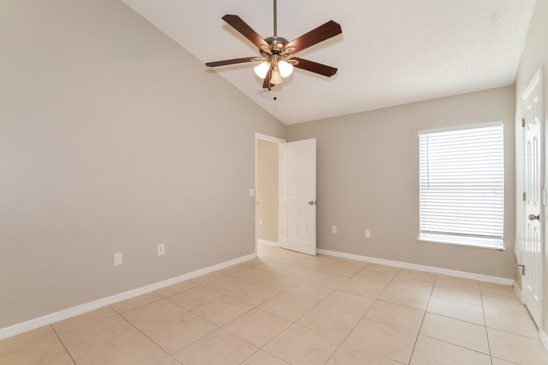1,675/Mo, 64 Bolton Ct Kissimmee, FL 34758 Main Bedroom View 2