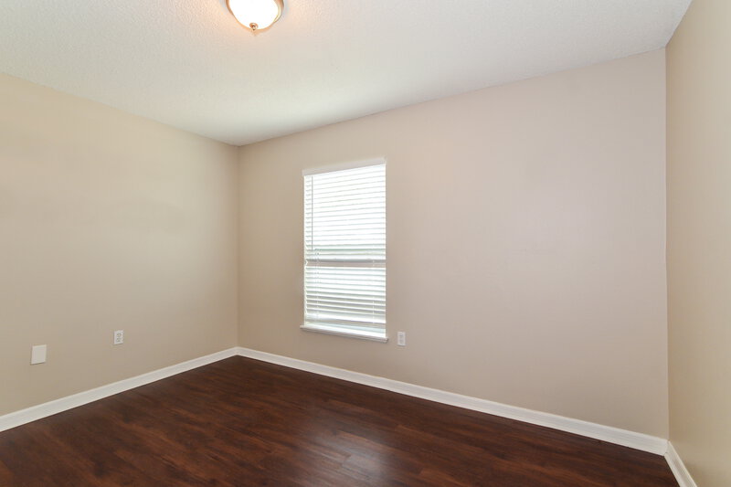 1,675/Mo, 64 Bolton Ct Kissimmee, FL 34758 Bedroom View 3