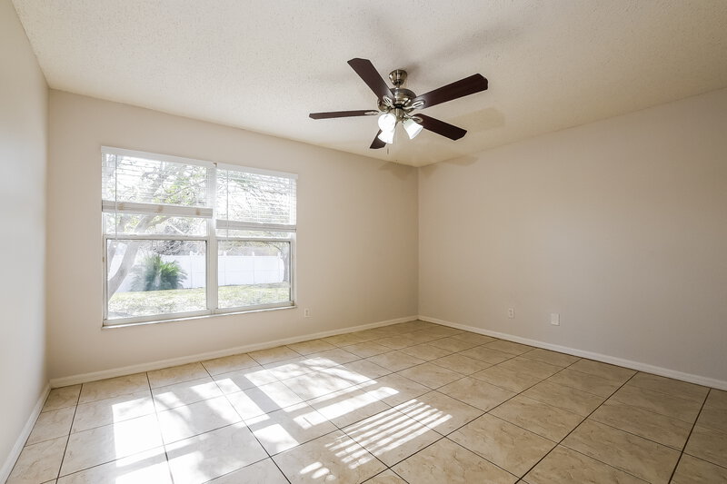 2,020/Mo, 12041 Goldenstar Ln Clermont, FL 34711 Main Bedroom View 2