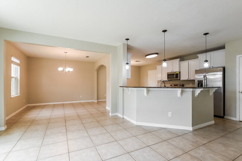 2,135/Mo, 123 Prairie Falcon Dr Groveland, FL 34736 Living Room View 3