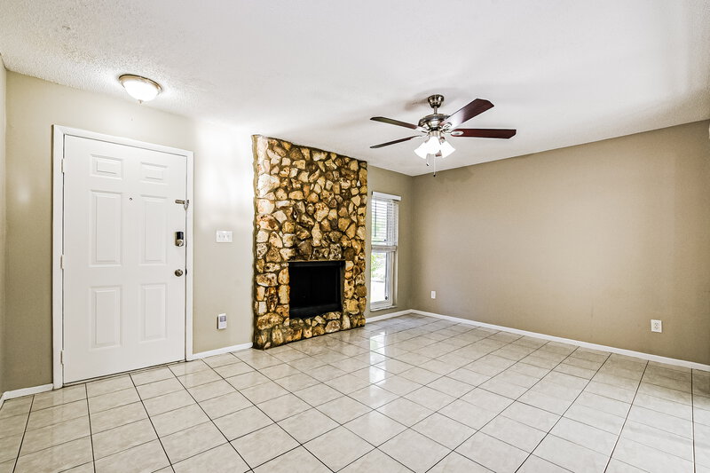 1,995/Mo, 1348 Andes Dr Winter Springs, FL 32708 Living Room View