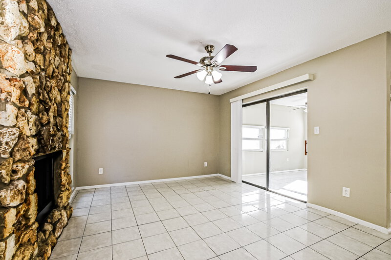 1,995/Mo, 1348 Andes Dr Winter Springs, FL 32708 Living Room View 2