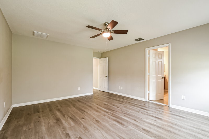 2,335/Mo, 3171 Turret Dr Kissimmee, FL 34743 Main Bedroom View 2
