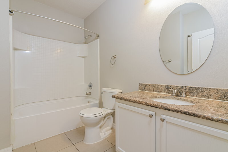 2,030/Mo, 3226 Queen Alexandria Dr Kissimmee, FL 34744 Bathroom View