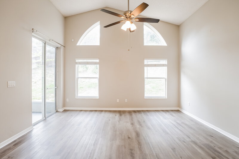 2,410/Mo, 1496 Sunset Village Blvd Clermont, FL 34711 Living Room View