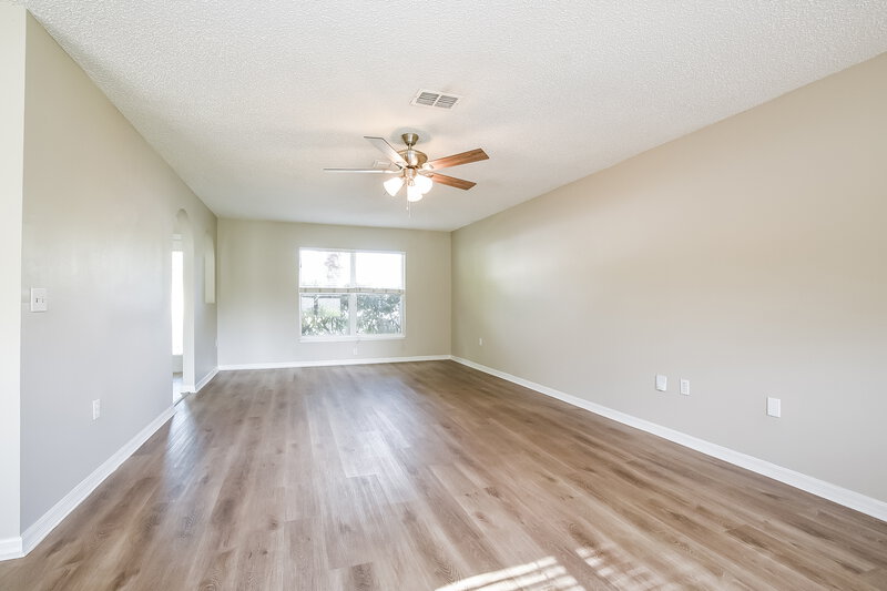 2,190/Mo, 1097 Amanda Kay Cir Sanford, FL 32771 Living Room View