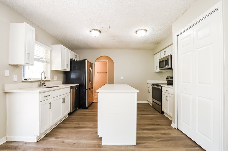 2,190/Mo, 1097 Amanda Kay Cir Sanford, FL 32771 Kitchen View