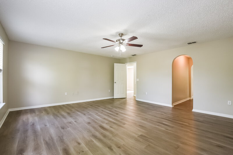 2,190/Mo, 1097 Amanda Kay Cir Sanford, FL 32771 Main Bedroom View 2