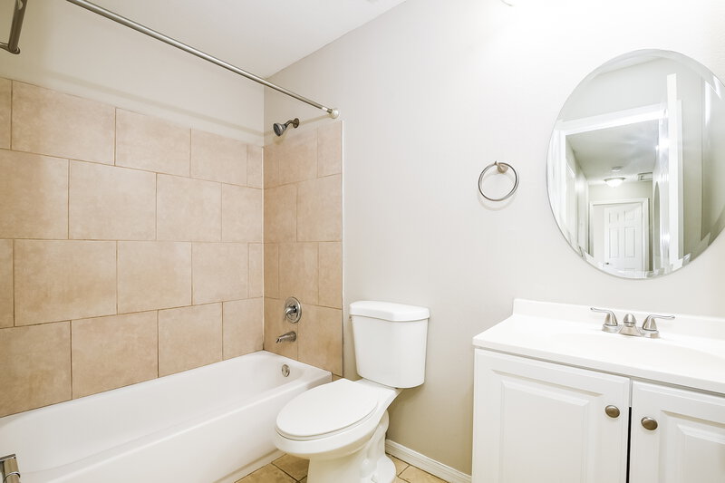 2,190/Mo, 1097 Amanda Kay Cir Sanford, FL 32771 Bathroom View