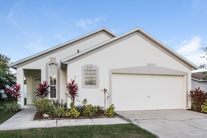 2,265/Mo, 2125 Fennell St Maitland, FL 32751 Front View
