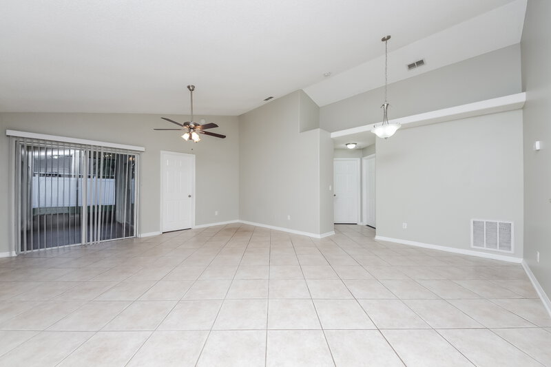 2,265/Mo, 2125 Fennell St Maitland, FL 32751 Living Room View