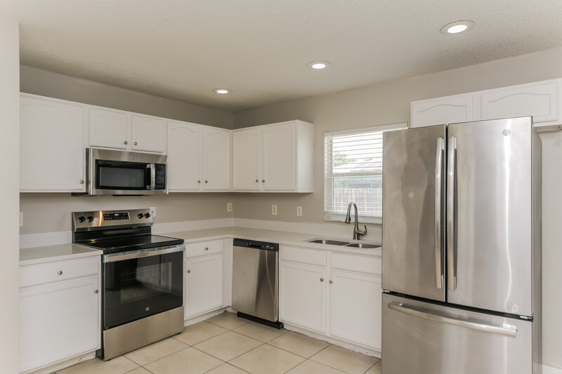 1,760/Mo, 818 San Jose Ct Kissimmee, FL 34758 Kitchen View