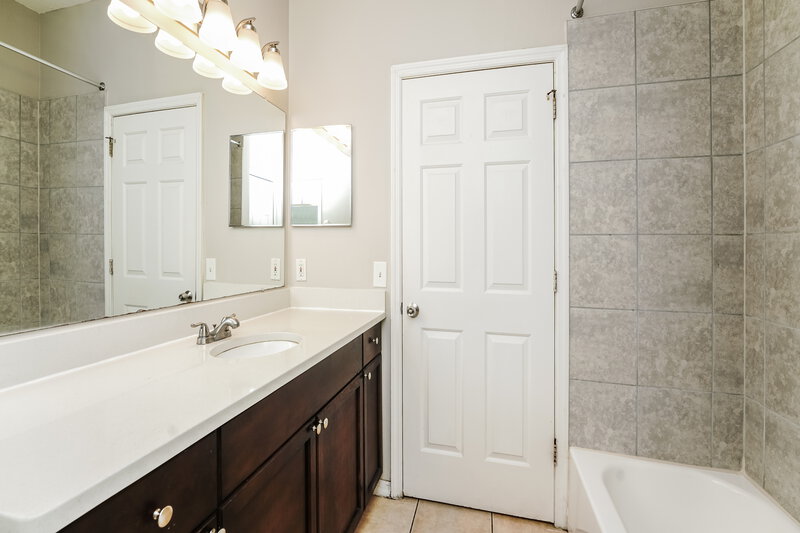 1,805/Mo, 55 Alicante Ct Kissimmee, FL 34758 Bathroom View