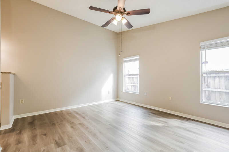 2,345/Mo, 1999 Excalibur Dr Orlando, FL 32822 Main Bedroom View