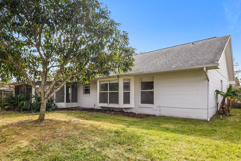 2,345/Mo, 1999 Excalibur Dr Orlando, FL 32822 Rear View