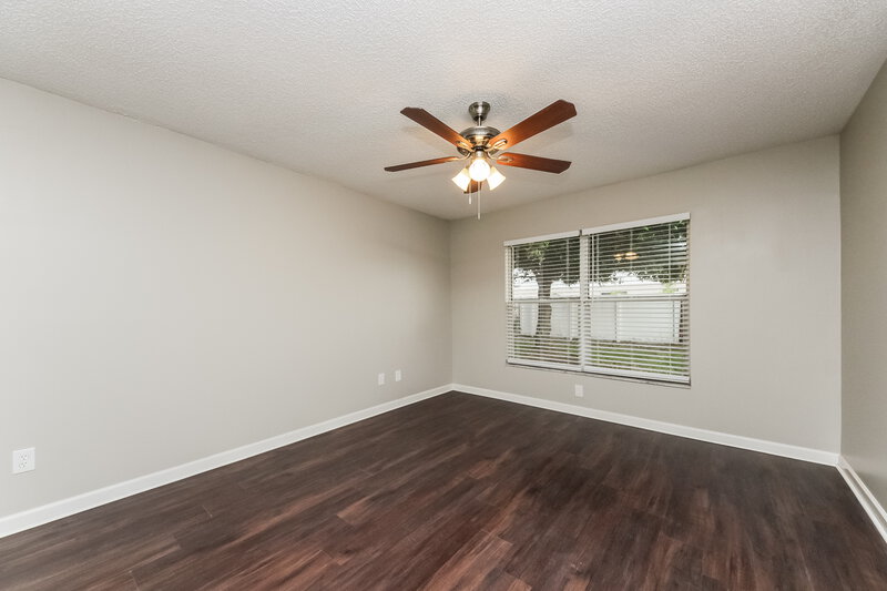 1,980/Mo, 2 Coventry Ct Kissimmee, FL 34758 Master Bedroom View
