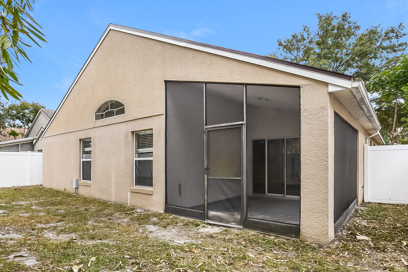 2,110/Mo, 15849 Green Cove Blvd Clermont, FL 34714 Rear View