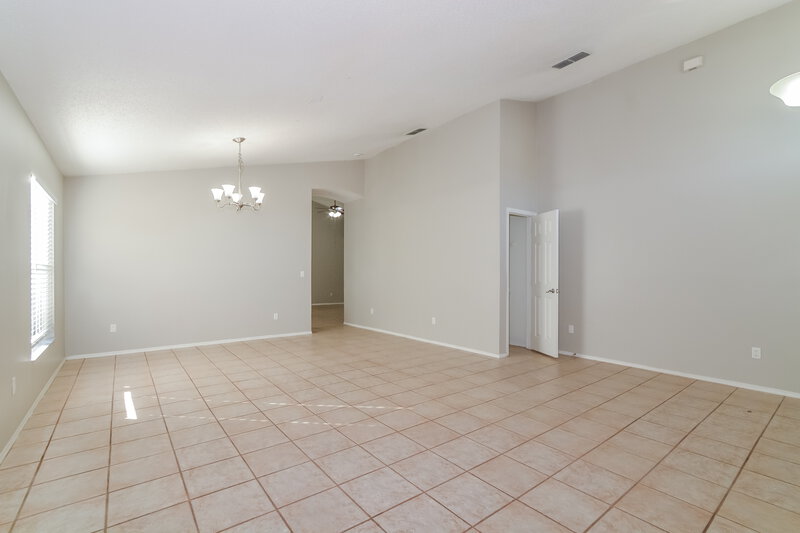 2,350/Mo, 4412 Brookstone Ct Orlando, FL 32826 Living Room View 2