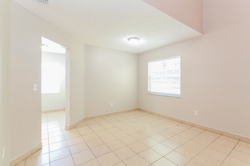 2,375/Mo, 4728 Alexis Dr Kissimmee, FL 34746 Living Room View 3