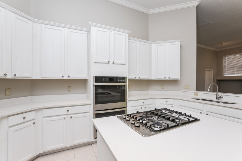 4,170/Mo, 5717 Aloma Woods Blvd Oviedo, FL 32765 Kitchen View