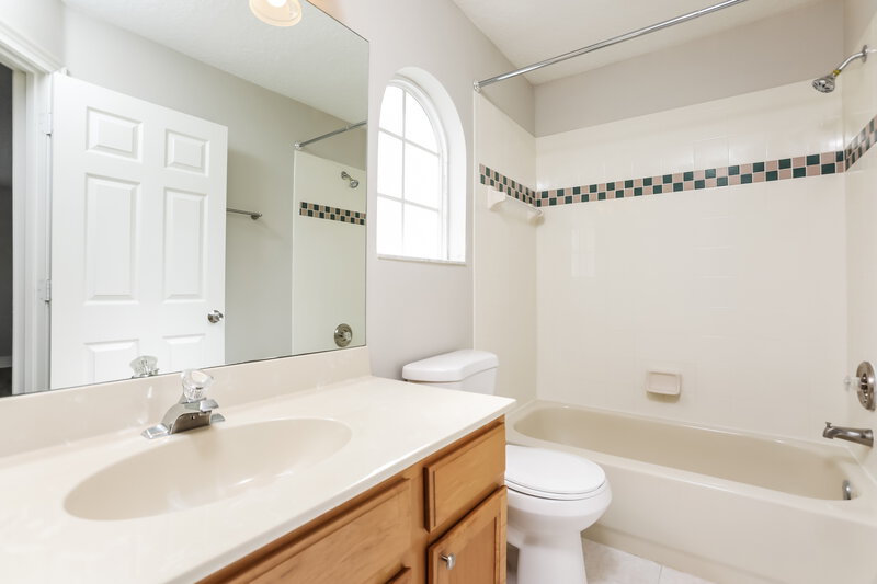 4,170/Mo, 5717 Aloma Woods Blvd Oviedo, FL 32765 Bathroom View