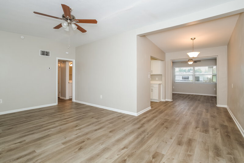 0/Mo, 1720 N Hudson St Orlando, FL 32808 Living Room View 3