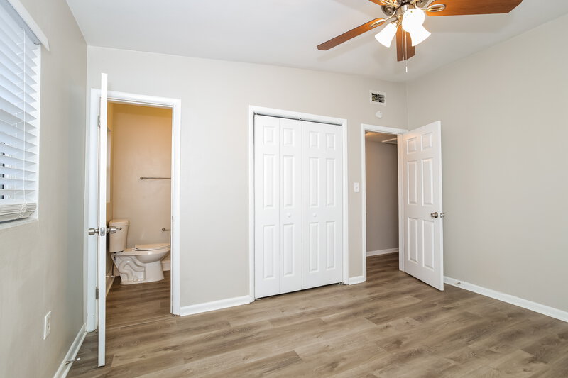 0/Mo, 1720 N Hudson St Orlando, FL 32808 Main Bedroom View 2