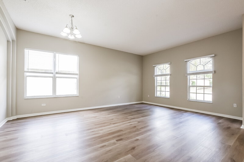 2,145/Mo, 30313 Pga Dr Sorrento, FL 32776 Dining Room View 2