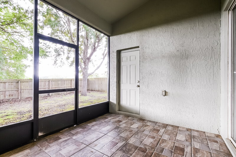 2,145/Mo, 30313 Pga Dr Sorrento, FL 32776 Screen Porch View
