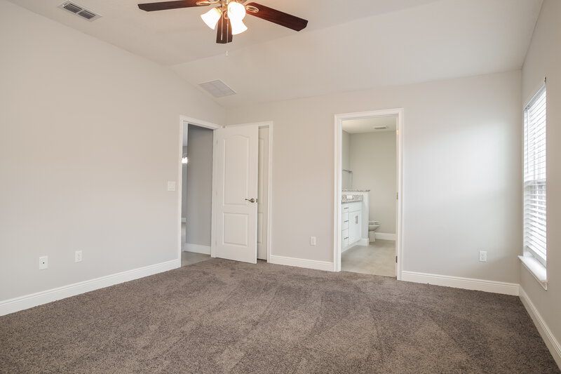 2,220/Mo, 437 Britten Dr Kissimmee, FL 34758 Master Bedroom View 2