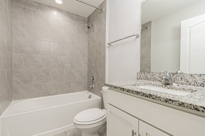 2,040/Mo, 437 Britten Dr Kissimmee, FL 34758 Bathroom View