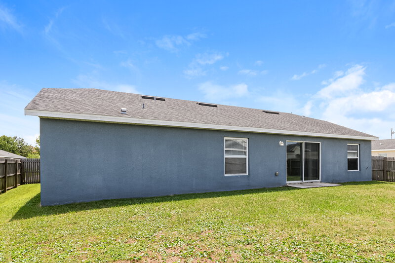 2,040/Mo, 437 Britten Dr Kissimmee, FL 34758 Rear View