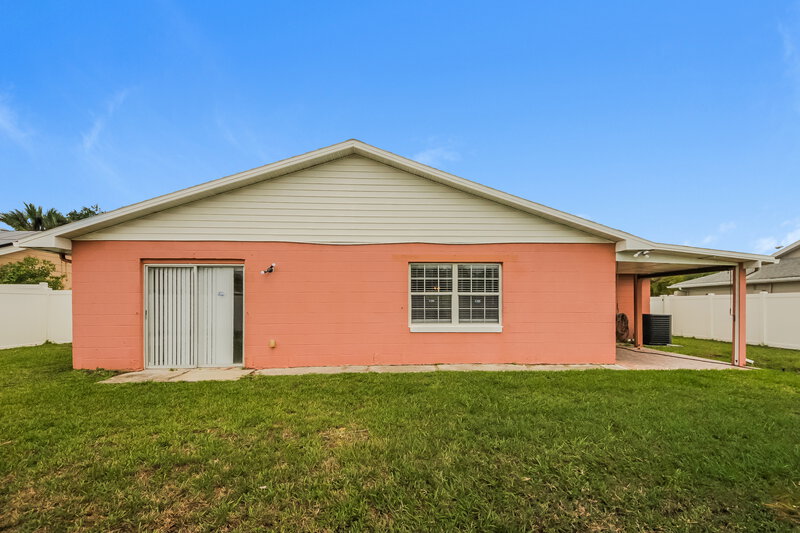 2,335/Mo, 12127 Dakota Woods Ln Orlando, FL 32824 Rear View 2