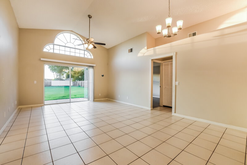 2,940/Mo, 4732 Fort Bravo Ct Orlando, FL 32822 Living Room View 2
