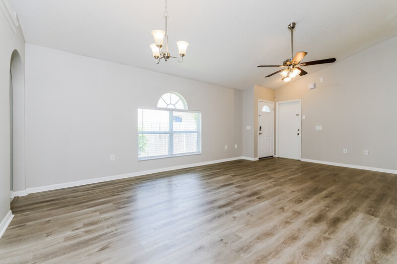 2,300/Mo, 7714 Harbor Bend Cir Orlando, FL 32822 Dining Room View