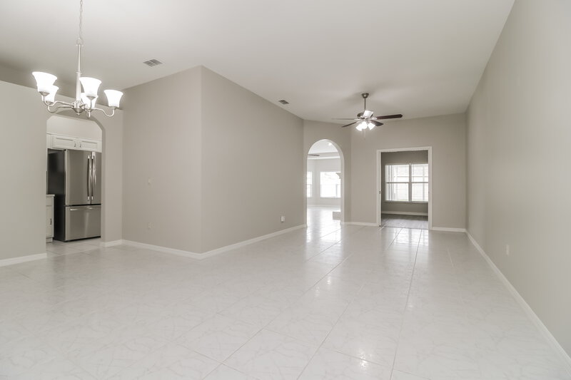 2,595/Mo, 131 Harwood Cir Kissimmee, FL 34744 Living Room View