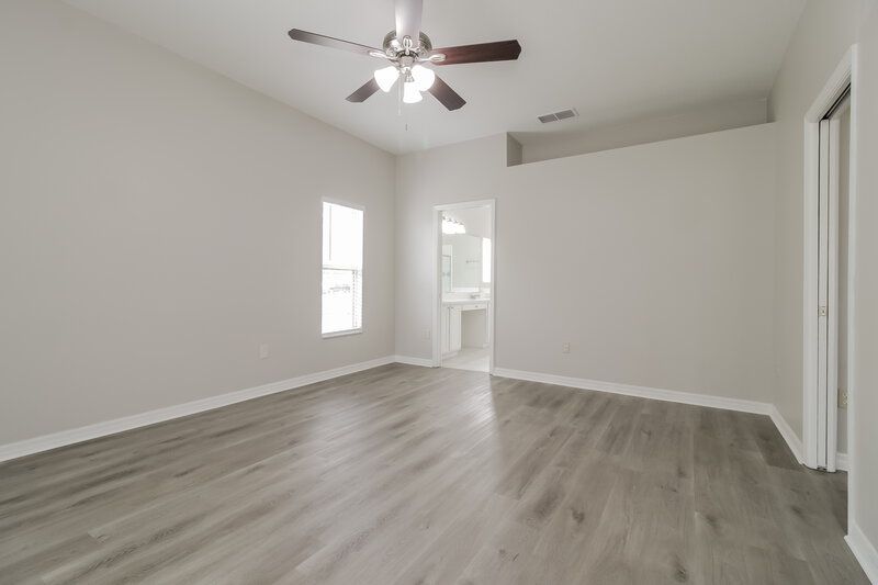 2,595/Mo, 131 Harwood Cir Kissimmee, FL 34744 Master Bedroom View