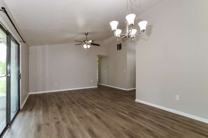 1,820/Mo, 518 Carlsbad Dr Kissimmee, FL 34758 Dining Room View
