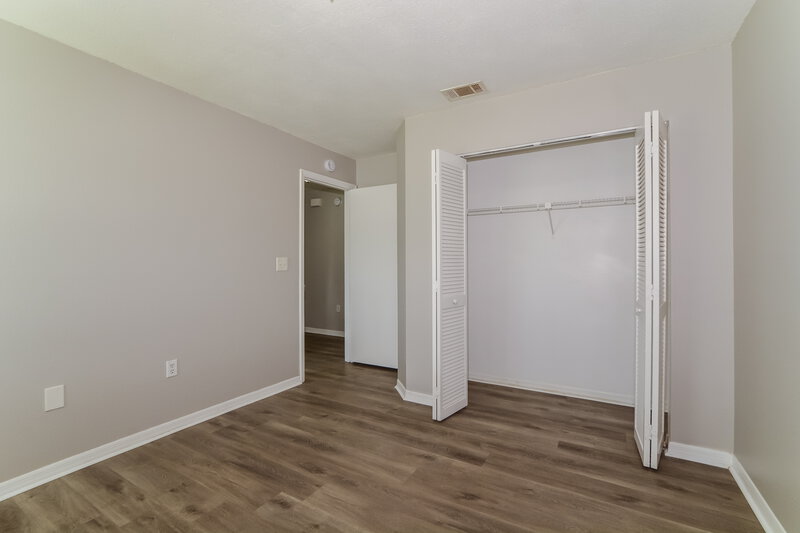 1,820/Mo, 518 Carlsbad Dr Kissimmee, FL 34758 Bedroom View 2