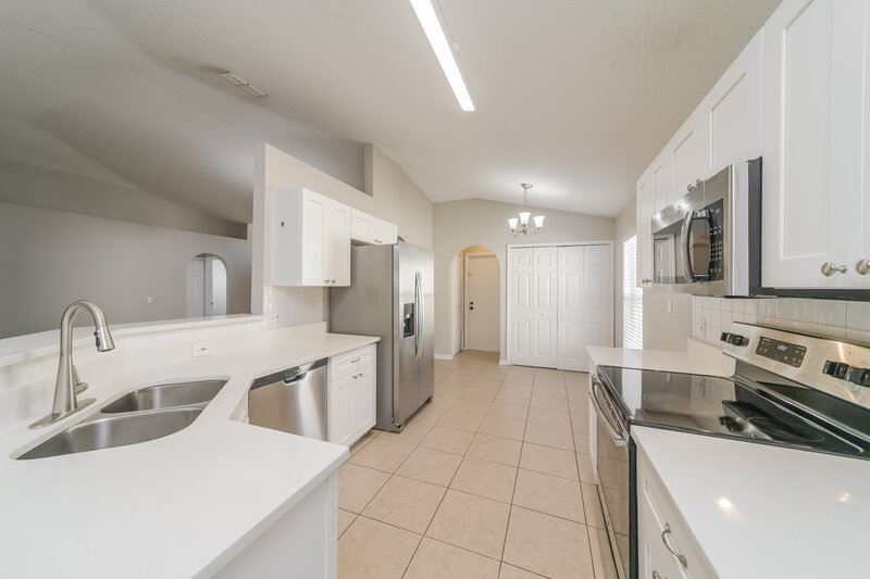 1,885/Mo, 2903 Noah Cir Saint Cloud, FL 34772 Kitchen View