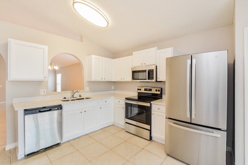 3,470/Mo, 7512 Harbor Bend Cir Orlando, FL 32822 Kitchen View