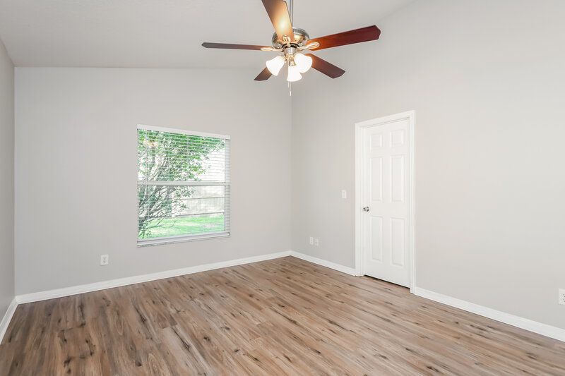 2,615/Mo, 5151 Adair Oak Dr Orlando, FL 32829 Main Bedroom View